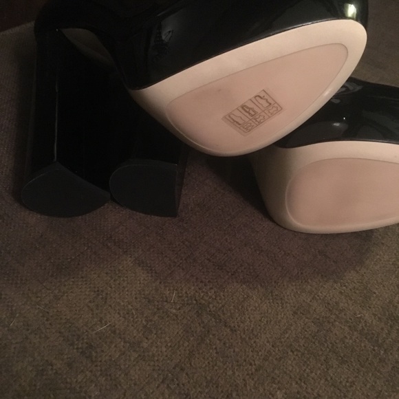 Miu Miu Black Patent Platform Mary Jane Pump -NWT - Picture 6 of 7